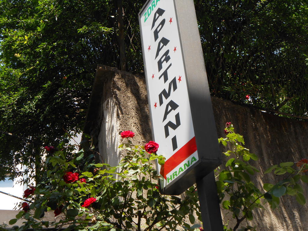 Apartments & Hostel Zdrava Hrana موستار المظهر الخارجي الصورة