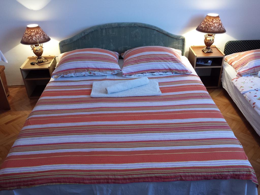 Apartments & Hostel Zdrava Hrana موستار الغرفة الصورة