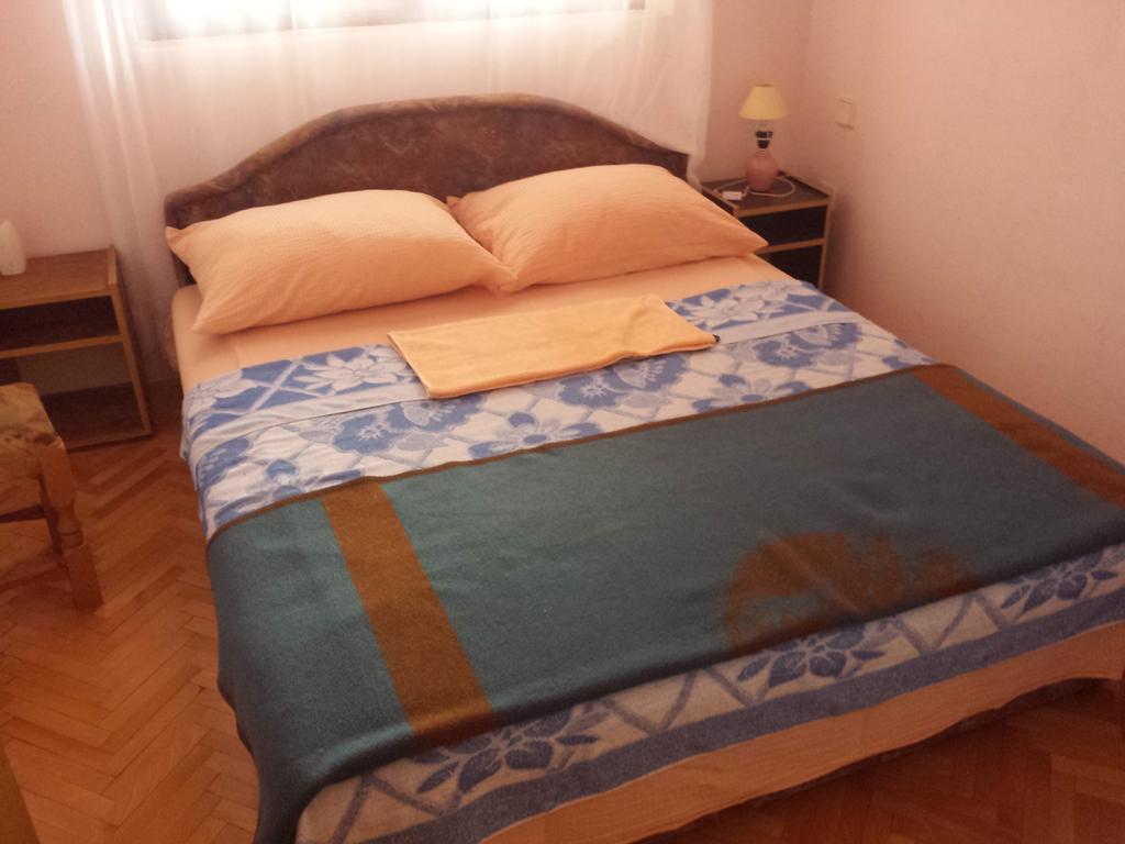 Apartments & Hostel Zdrava Hrana موستار الغرفة الصورة